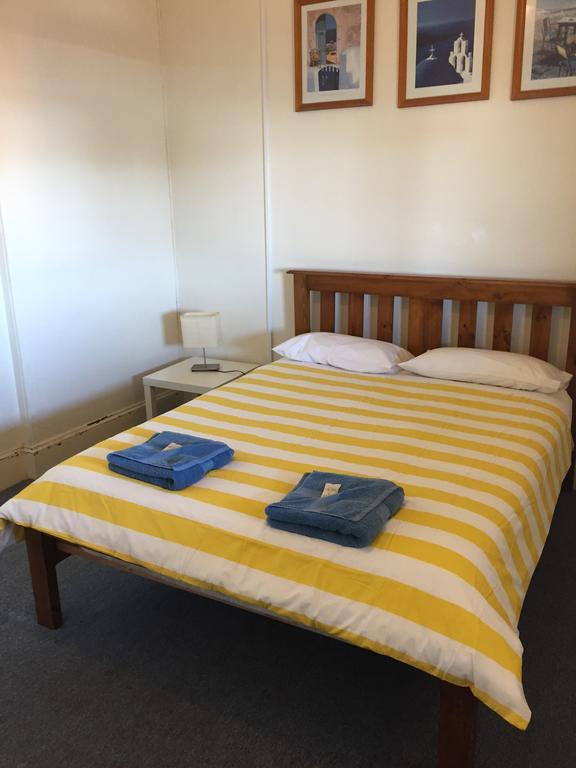 Crown Inn Hotel Kingston Se Esterno foto
