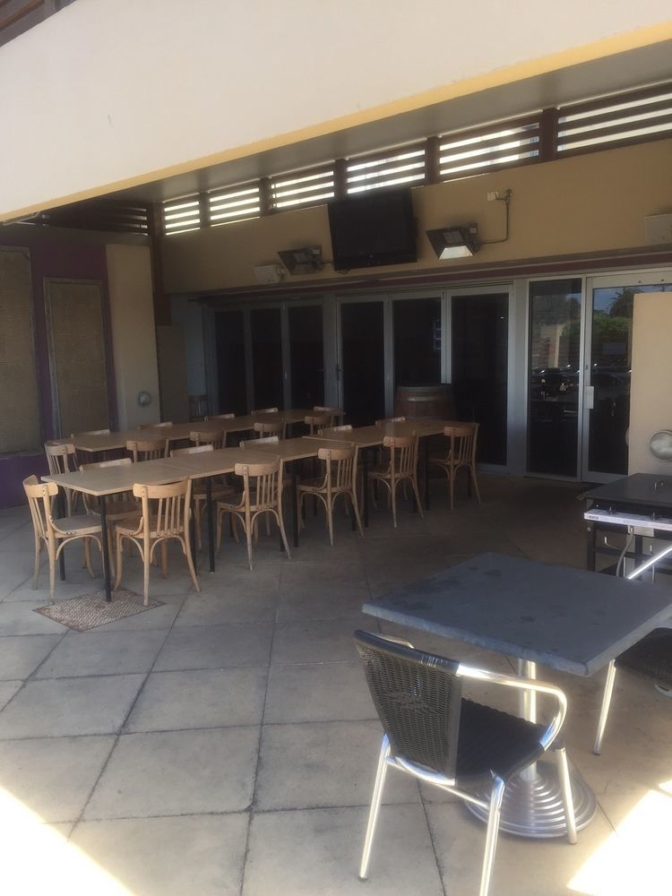 Crown Inn Hotel Kingston Se Esterno foto